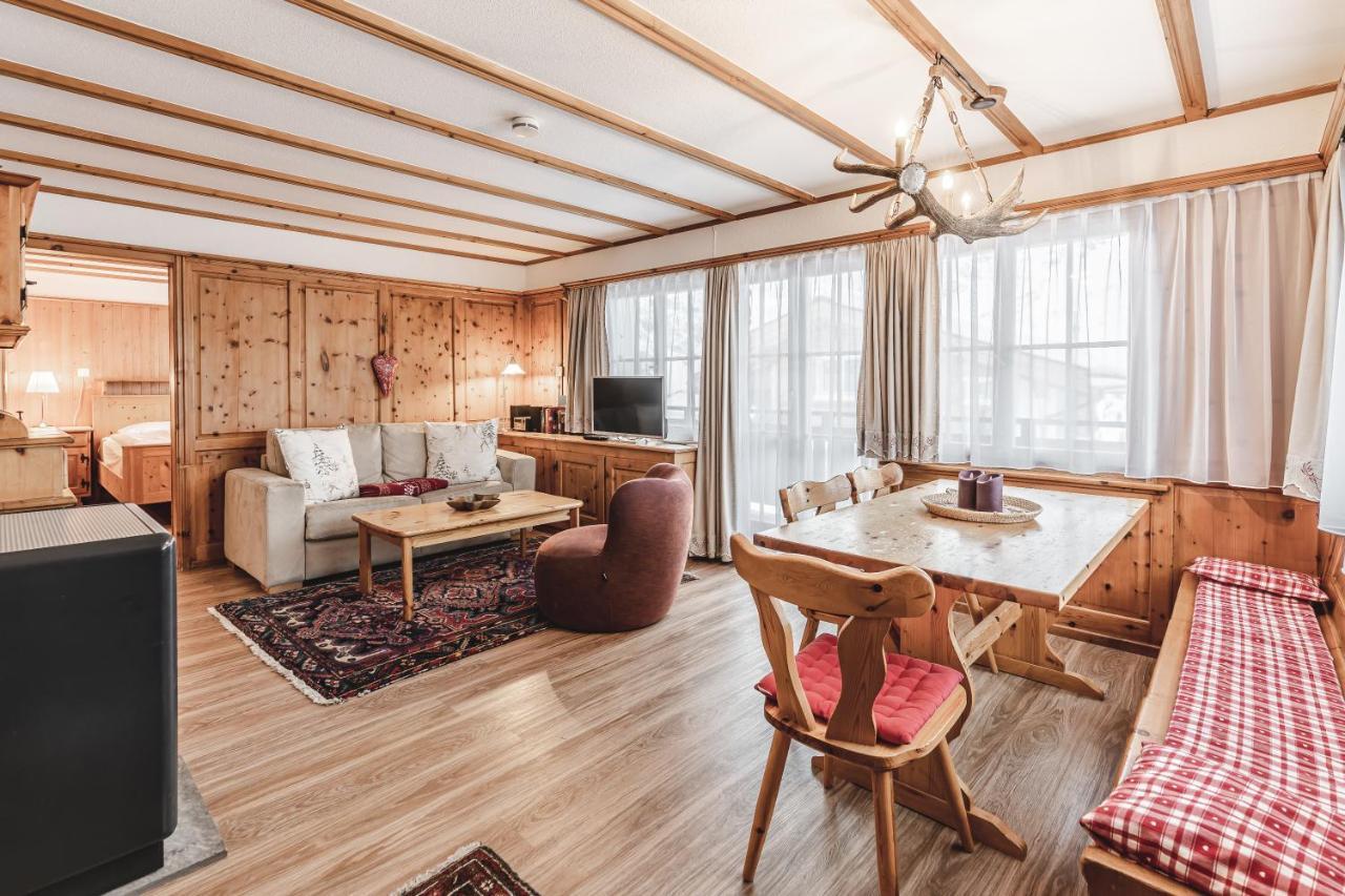 Chalet Sunna Hoeckli - Pistennah Und Ruhig Mit Panoramablick Arosa Exterior photo